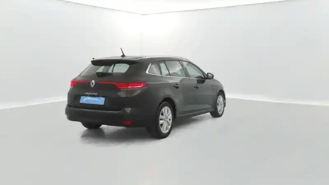 Renault Megane mégane iv estate blue dci 115 — photo 16