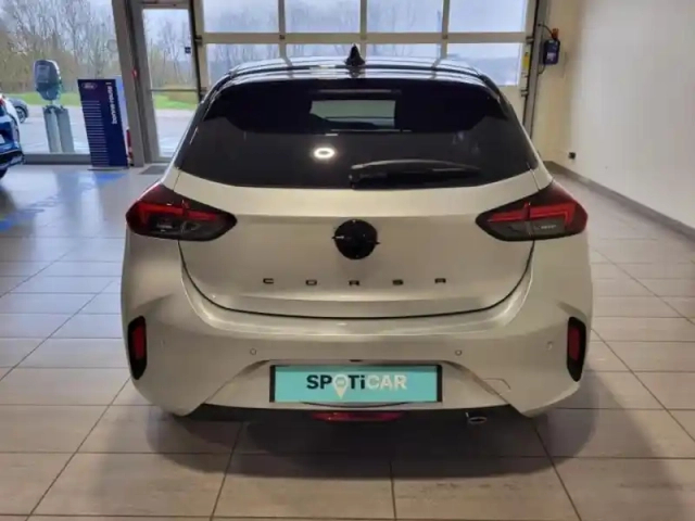Opel Corsa 1.2 turbo 100ch gs — photo 6