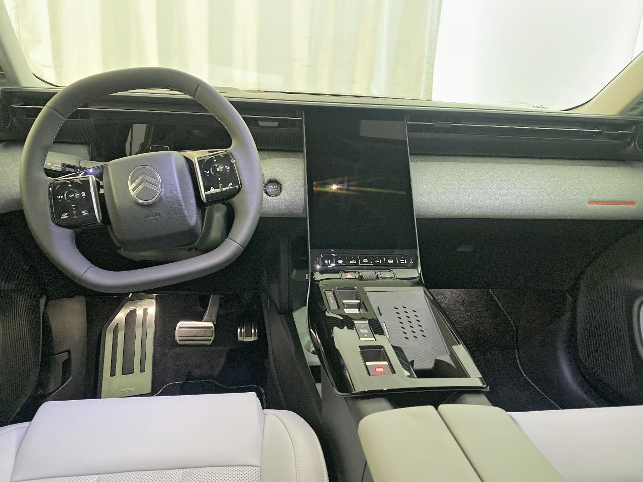 Citroën C5 Aircross e-c5 aircross 210 ch autonomie confort max — photo 8