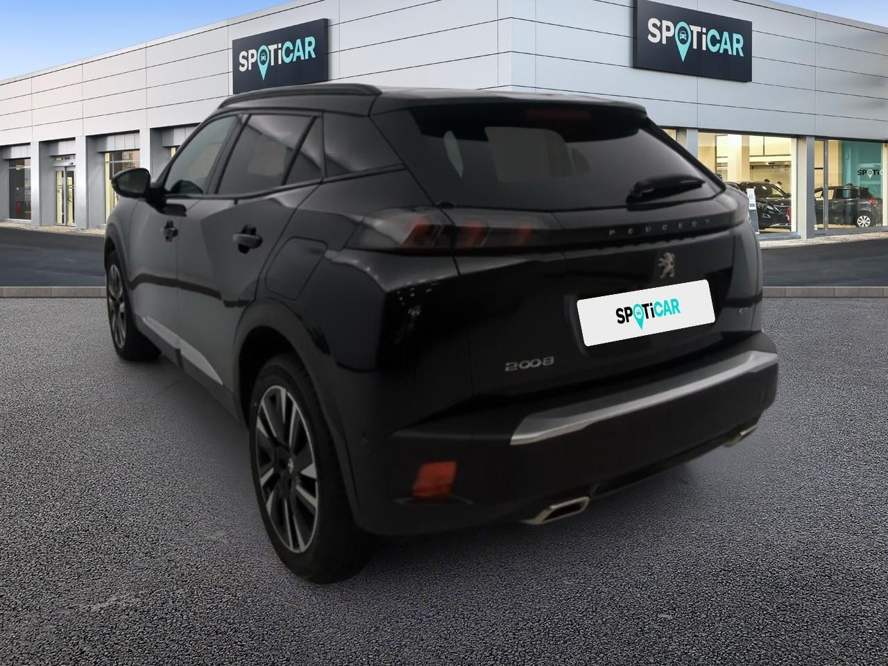 Peugeot 2008 puretech 155 s&s eat8 gt pack — photo 7