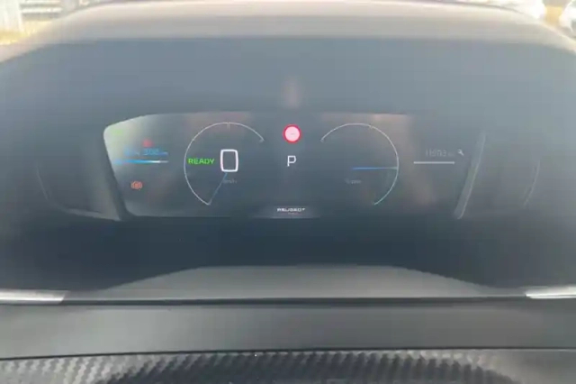 Peugeot 2008 electrique 54 kwh 156 ch — photo 15