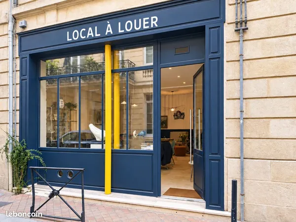 Bordeaux centre - Bureau / Local professionnel 45 m² avec vitrine
