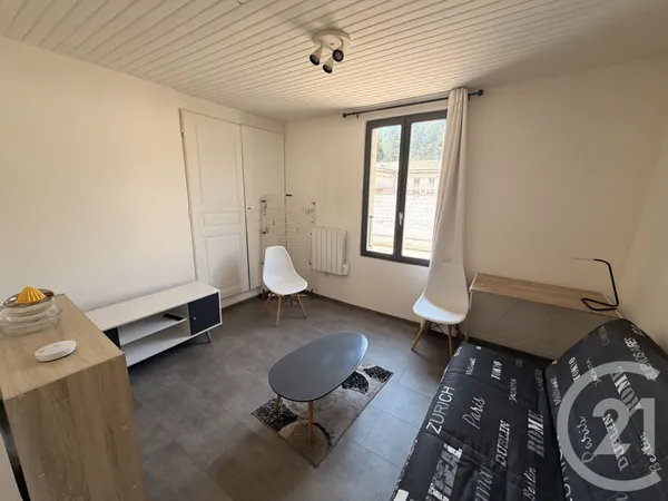 Studio 1 pièce 19 m²