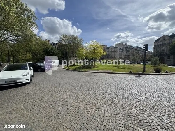 Bureaux 213 m²