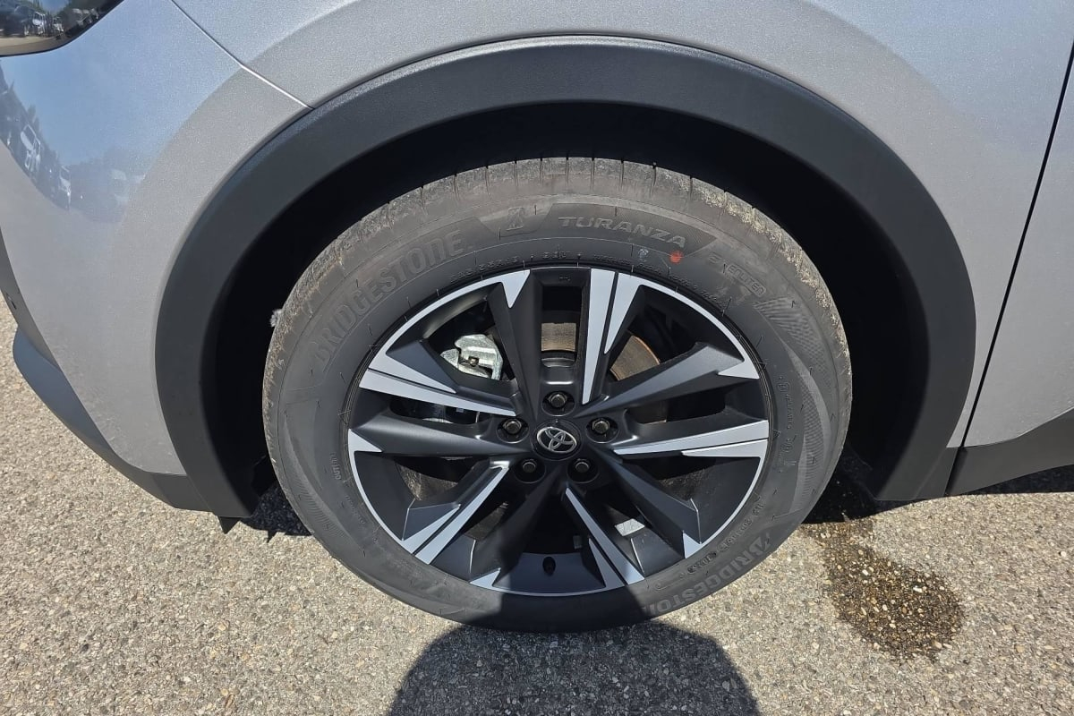 Toyota C-HR — photo 26