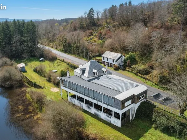 Maison 15 pièces 414 m²