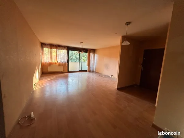 Grand appartement proche centre ville