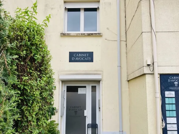 BOBIGNY - BUREAU D'AVOCAT - 11.23 m2