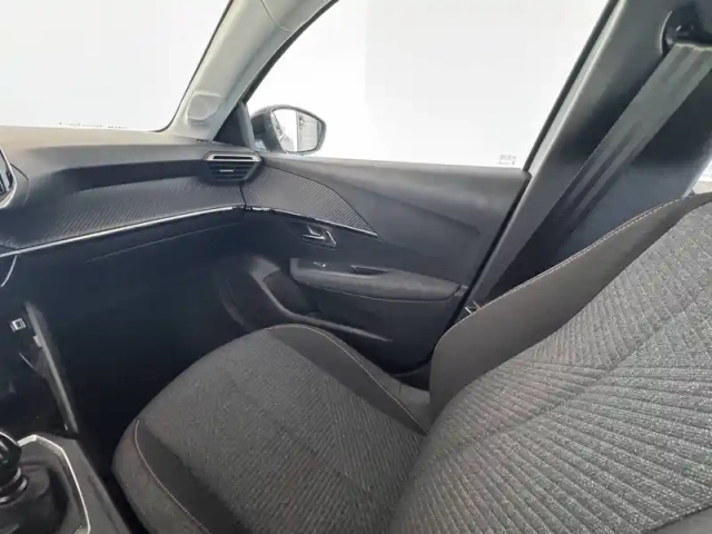 Peugeot 208 100 s&amp;s bvm6 — photo 25