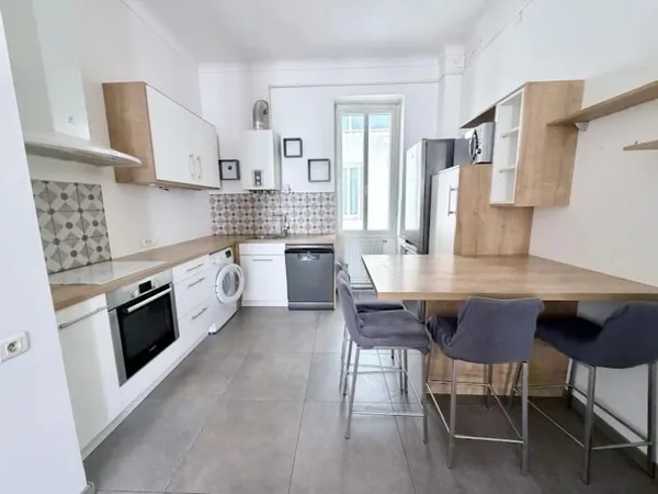 Appartement 5 pièces 119 m²