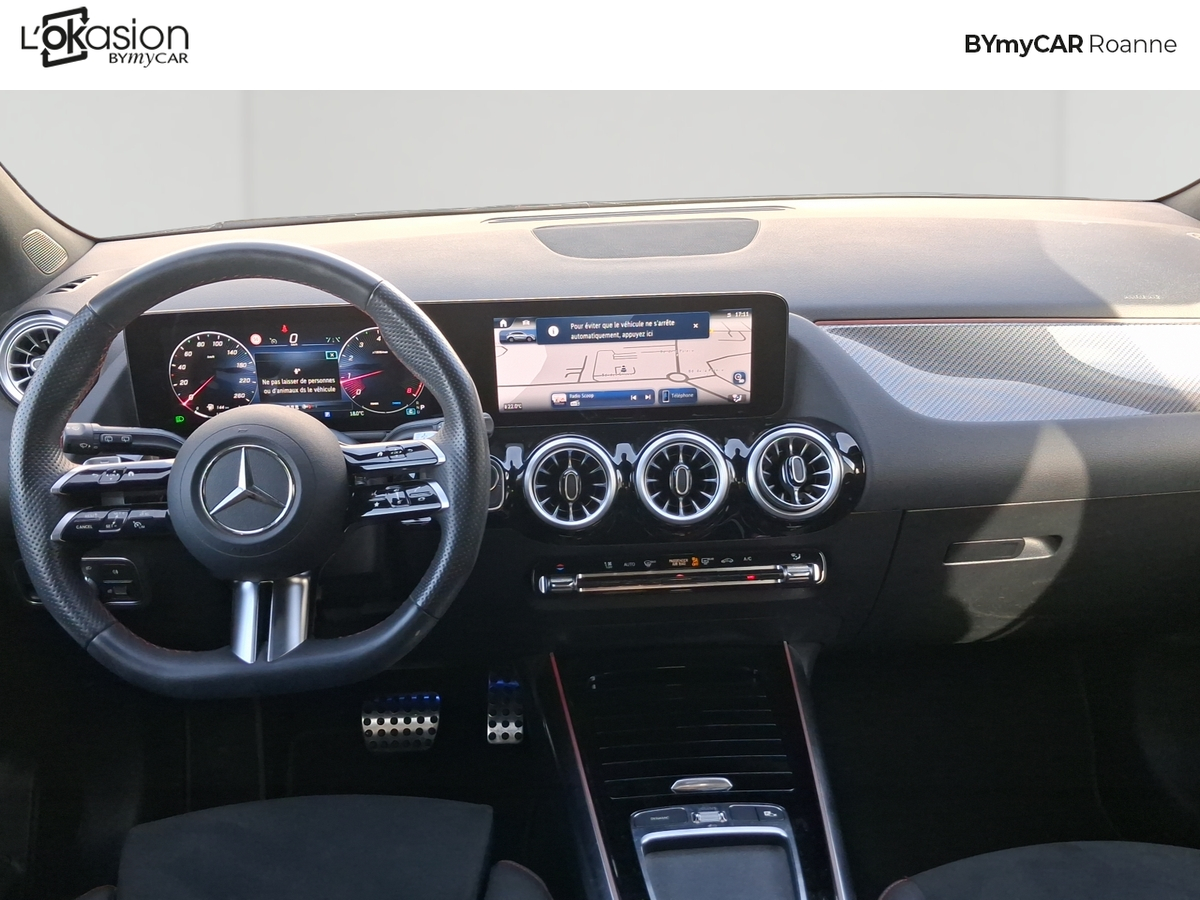 Mercedes GLA 180 7G-DCT — photo 9