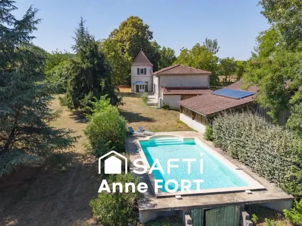 Maison 5 pièces 161 m²