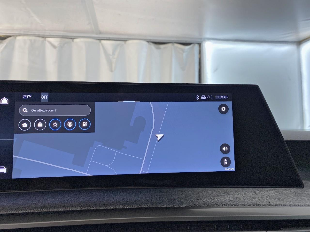 Peugeot 5008 hybrid 145 ch e-dcs6 allure — photo 14