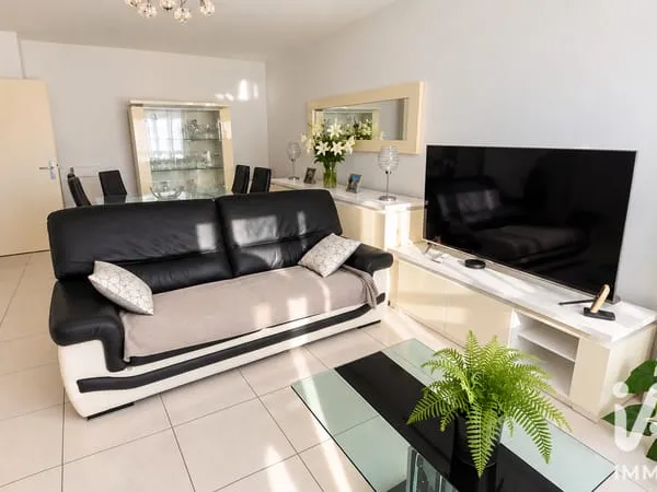 Appartement 4 pièces 77 m²