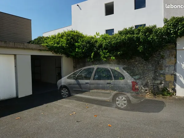 Garage et parking Location Bordeaux 200€
