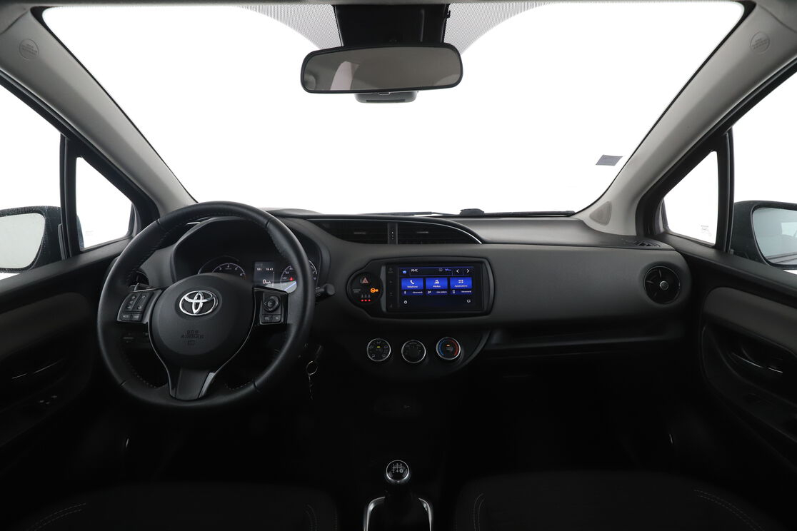 Toyota Yaris 1.0 VVT-i Active — photo 11