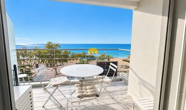 T2 FREJUS PLAGE VUE MER