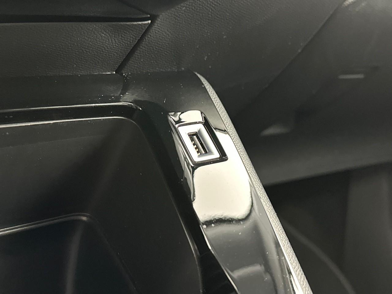 Peugeot 2008 puretech 130 s&s eat8 style — photo 27