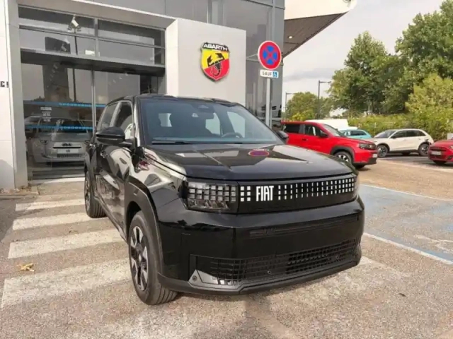 Fiat Panda grande  electrique 113ch icône