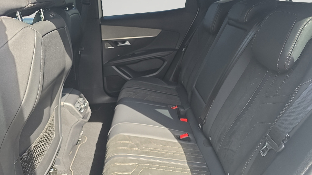 Peugeot 3008 Puretech 130ch S&amp;S EAT8 — photo 12
