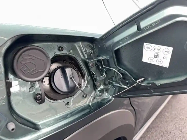 Dacia Sandero eco-g 100 gsr2 — photo 42