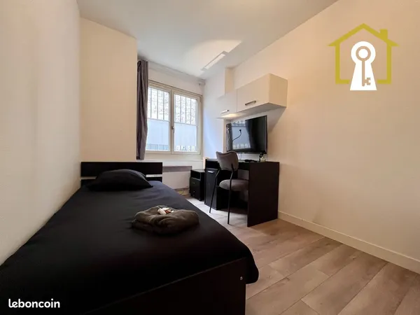 Studio 1 pièce 14 m²