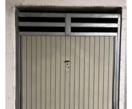 Box fermé - Garage - Place Ste Anne