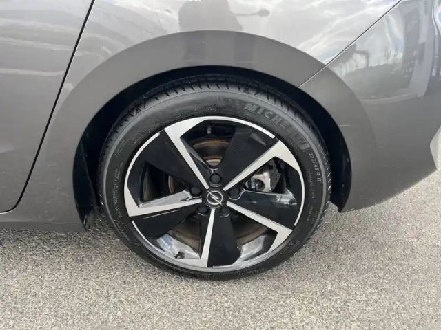 Opel Astra 1.2 turbo 130 ch bva8 — photo 52