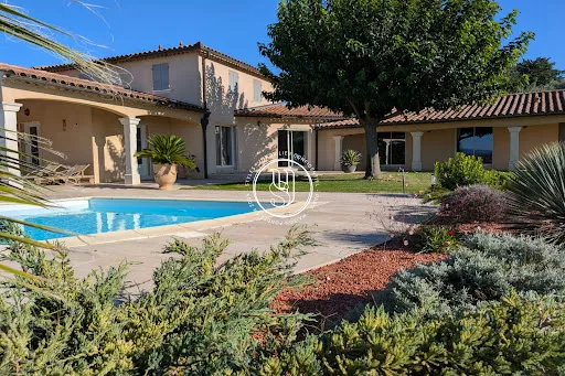 Maison 200 m²
