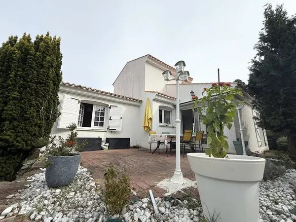 Maison 3 chambres sur sous sol total