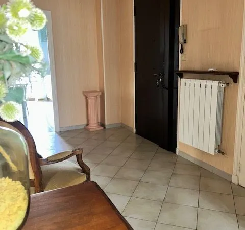 Grand t3 + balcon 5 avenues
