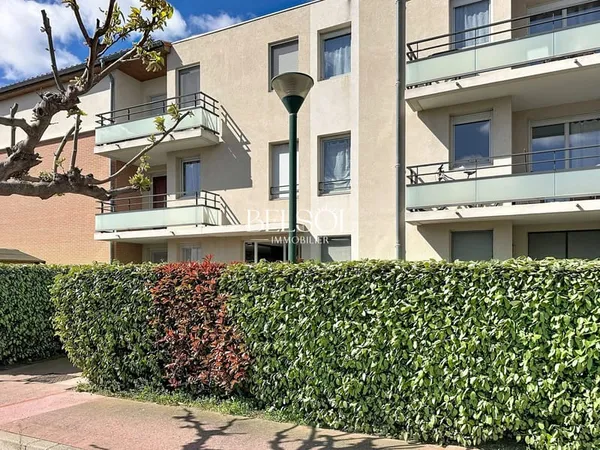 ST ESTEVE - T2 avec parking et balcon