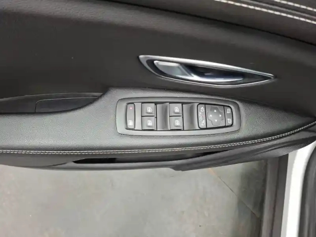 Renault Scenic tce 140 fap — photo 28