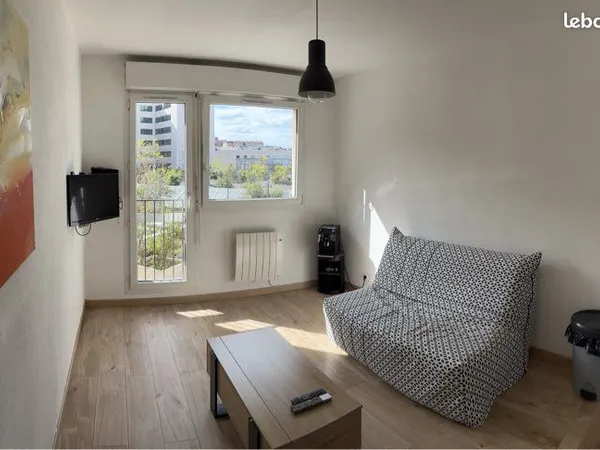 Studio meublé