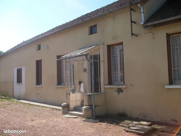 Maison Location Saint-Christophe 4p 92m² 720€