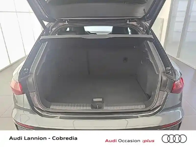 Audi A3 sportback 40 tfsi e 204ch phev s line s tronic 6 — photo 9