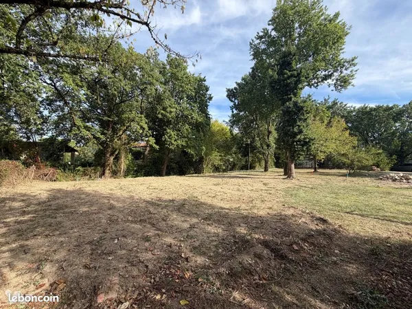 Terrain 815 m² MONTAUBAN