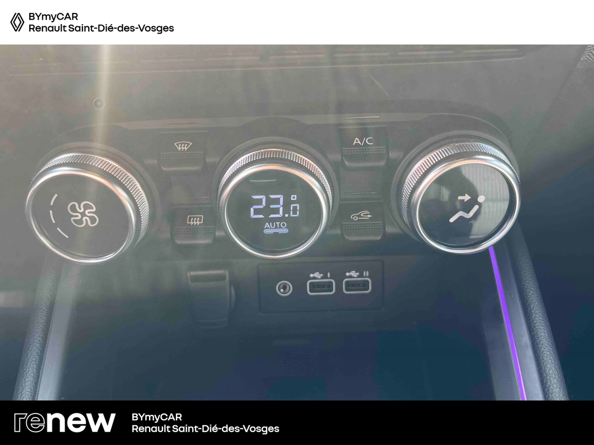 Renault Clio E-Tech full hybrid 145 — photo 17