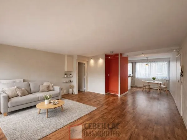 Grand T5 idéalement situé près du Jardin Lecoq et des facult