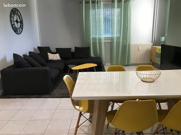 A louer Grande Chambre dans colocation - Hyper Centre - Pole Bus -