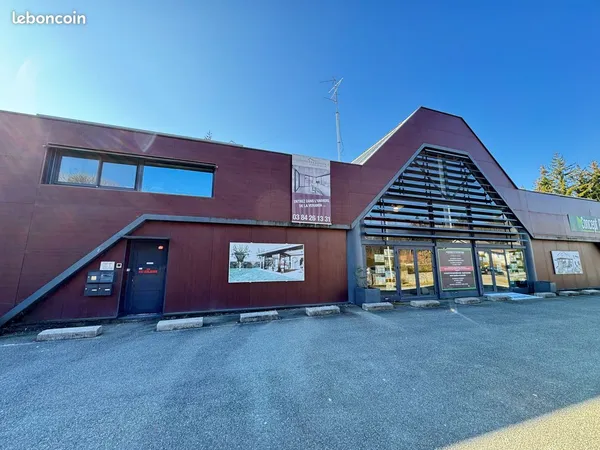 Local 875 m² Sermamagny