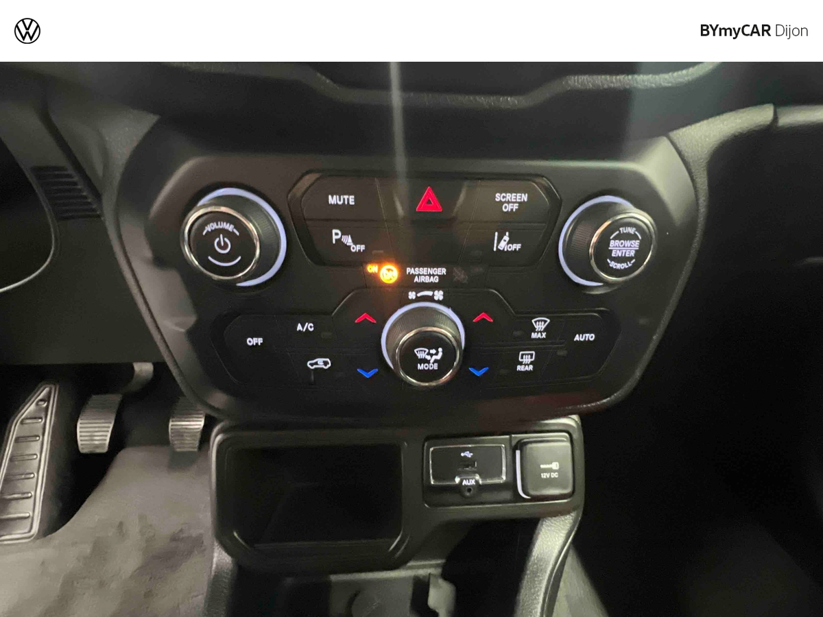 Jeep Renegade 1.6 l MultiJet 120 ch BVM6 — photo 21