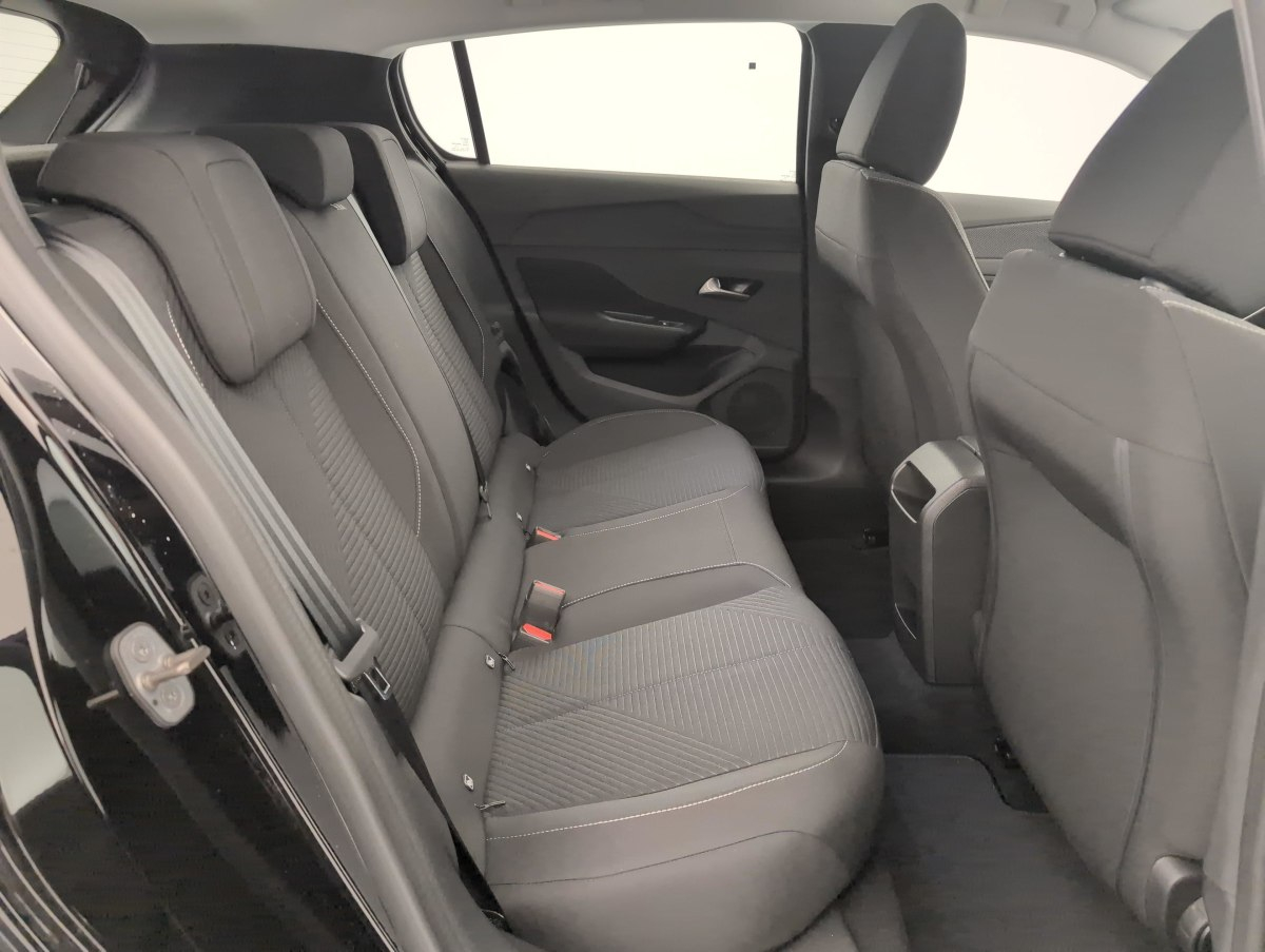 Peugeot 308 — photo 10