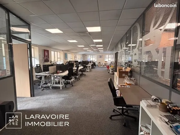Bureaux 370 m² SAINT ETIENNE