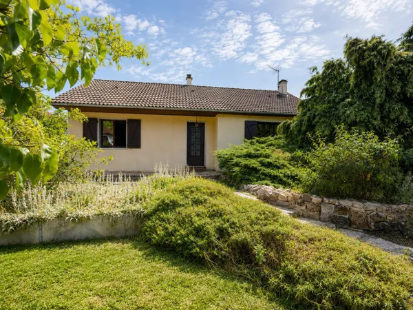 Maison de 129 m² avec fort potentiel d'aménagement sur 821 m
