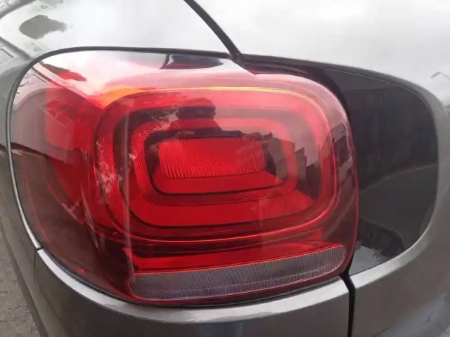 Citroën C3 Aircross puretech 110 s&amp;s bvm6 — photo 17