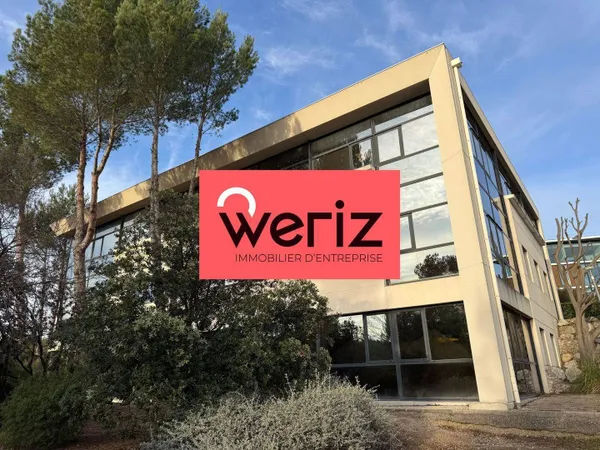 Bureaux 484 m²