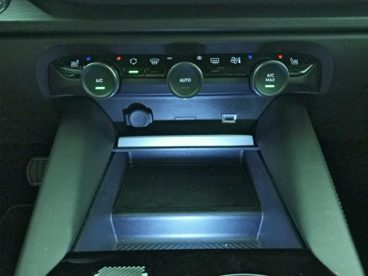 Citroën C5 X hybride rechargeable 225 s&s e-eat8 shine — photo 17