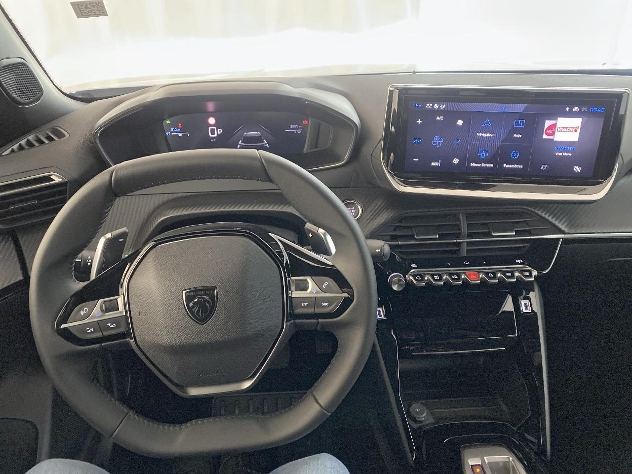 Peugeot 2008 hybrid 145 ch e-dcs6 allure — photo 15