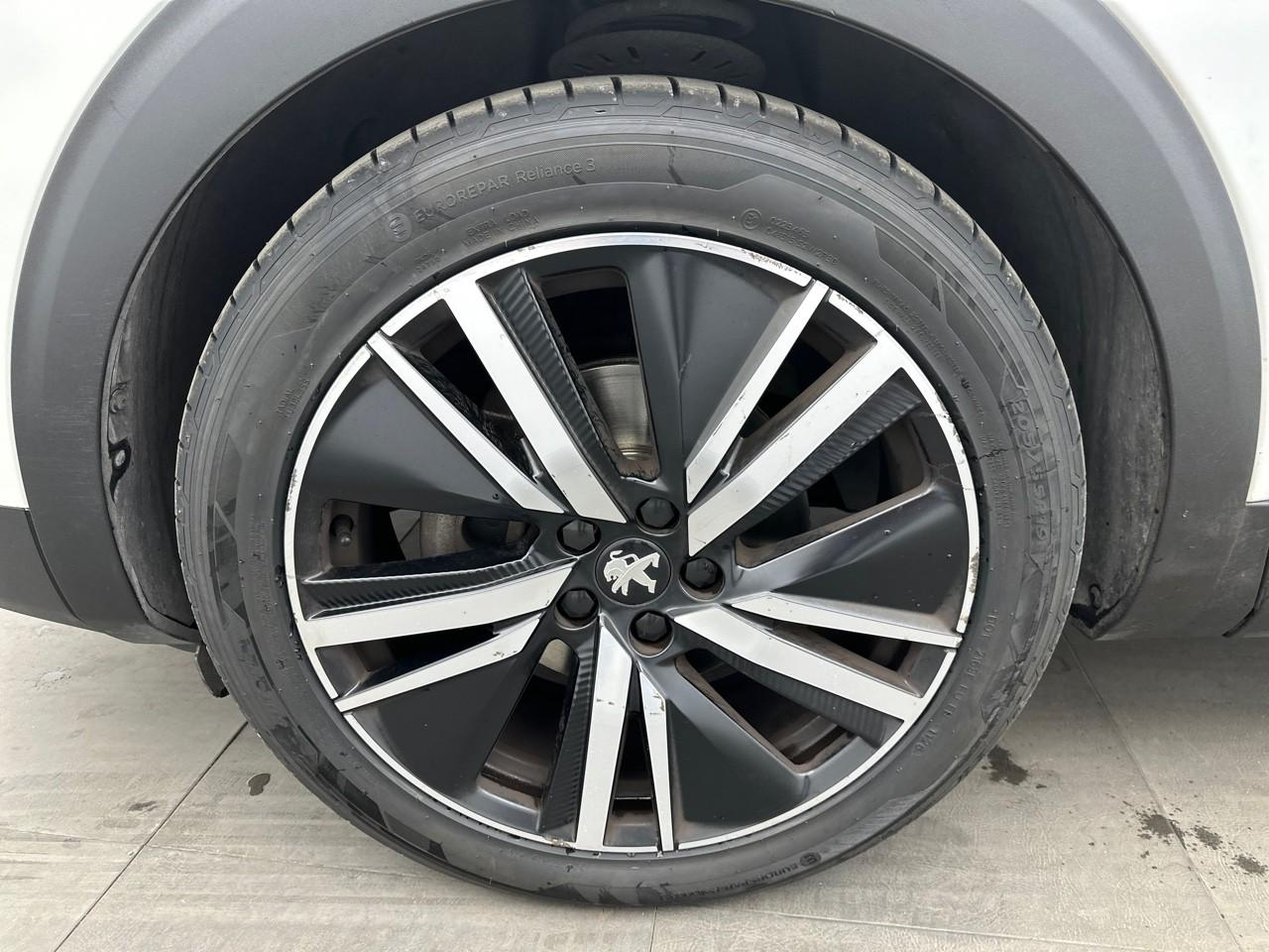 Peugeot 3008 puretech 130ch s&s eat8 gt pack — photo 14